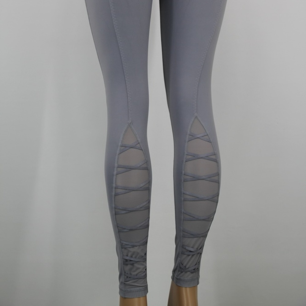 NWT Victoria's Secret KNOCKOUT TIGHT LEGGING SMALL